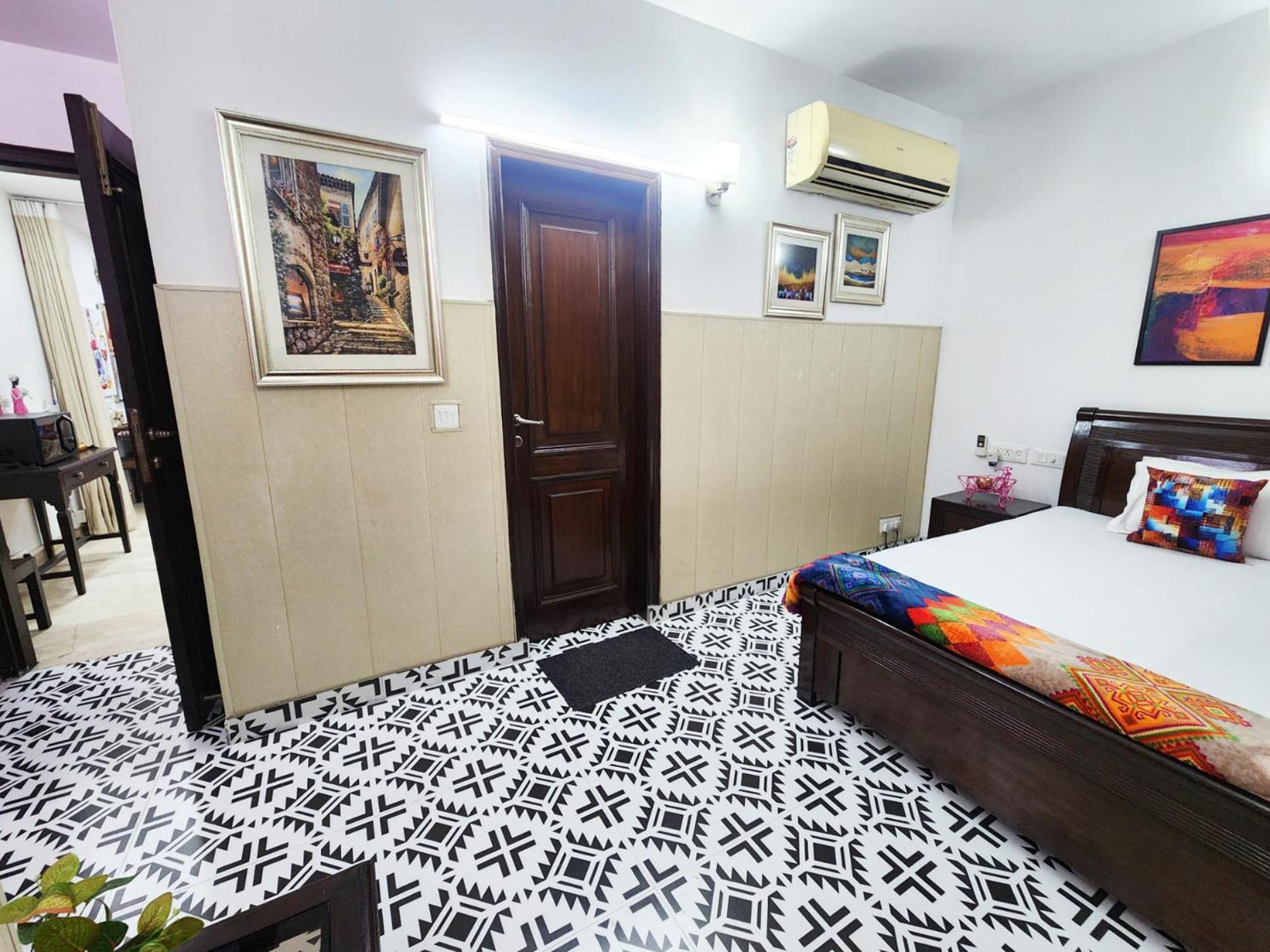 Spacious 1bhk Prime Location With 2 Restrooms 5 Apartment *