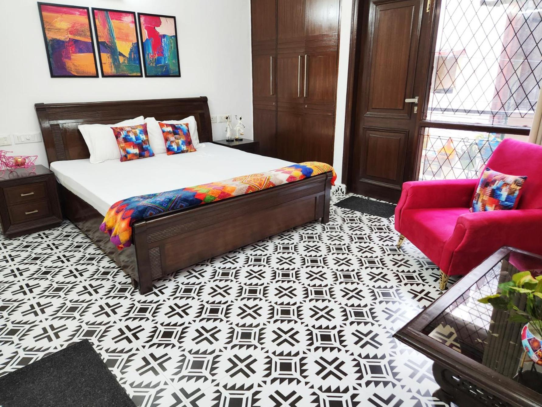 Apartment Spacious 1bhk Prime Location With 2 Restrooms 5