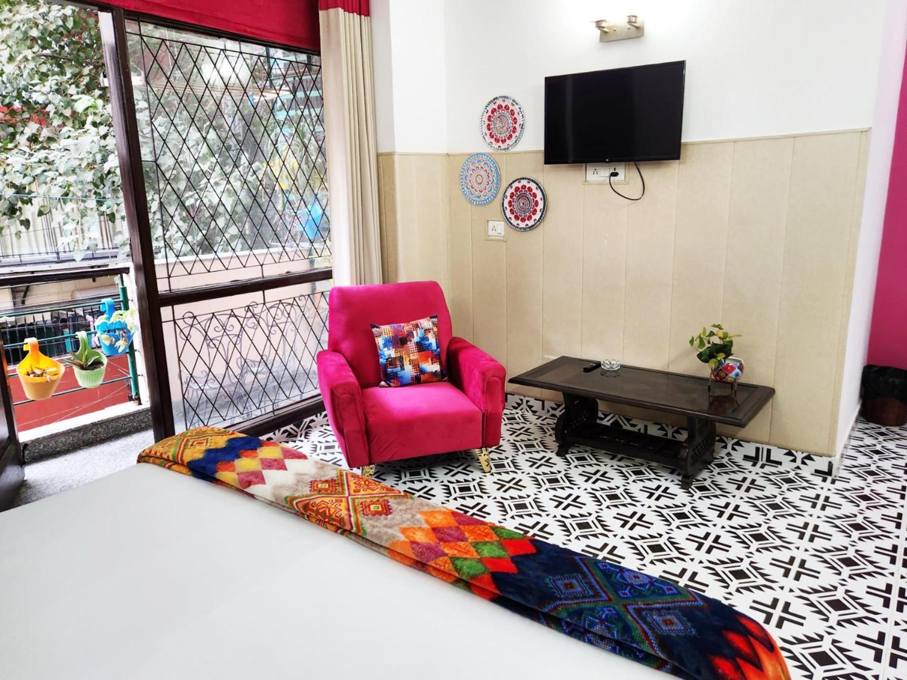 Apartment Spacious 1bhk Prime Location With 2 Restrooms 5 *